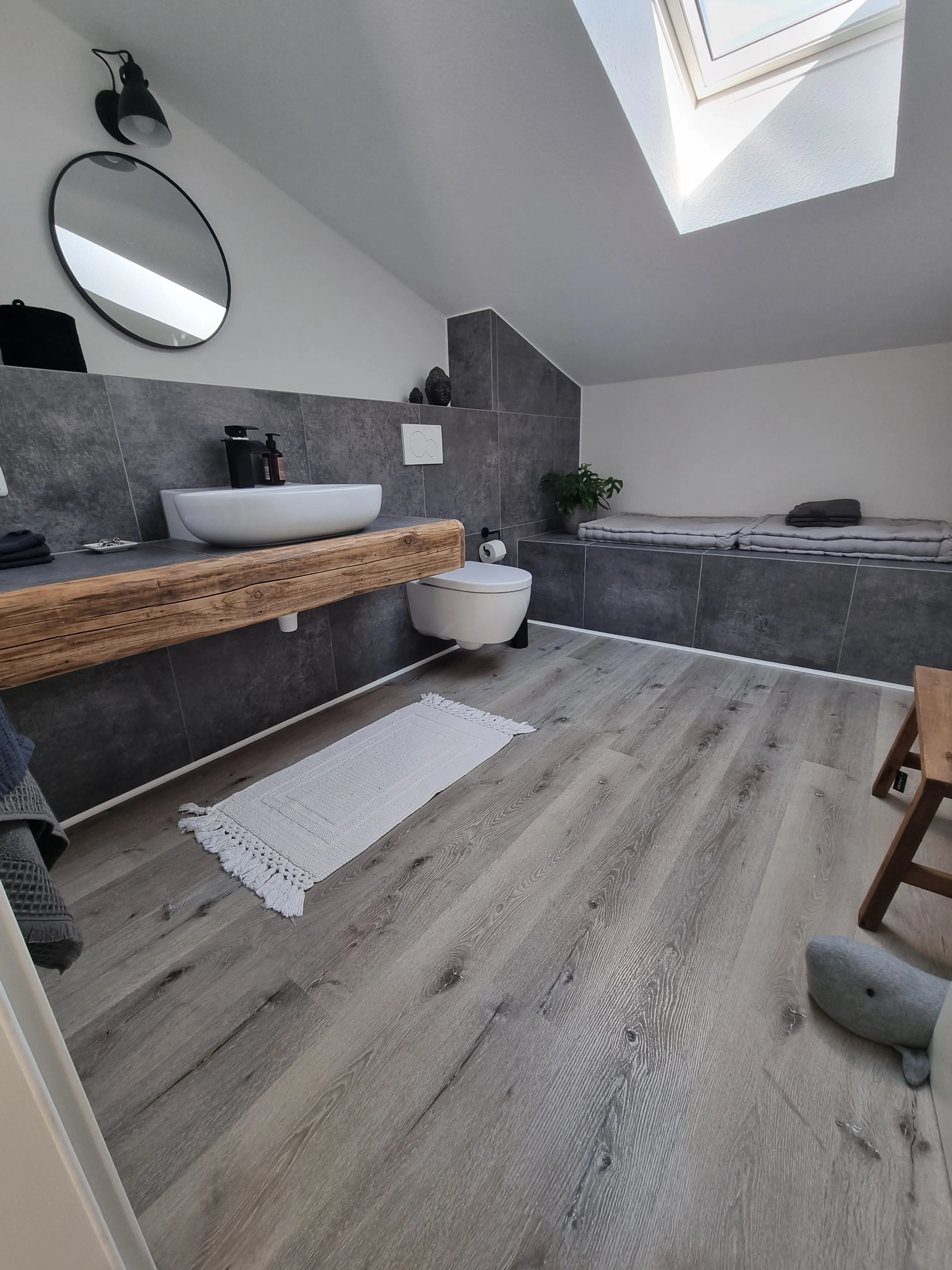 Vinyl Designbelag mit Hardboard Trägermaterial Farbton Eiche Fuchskaute Bauvorhaben Maintal Hochstadt